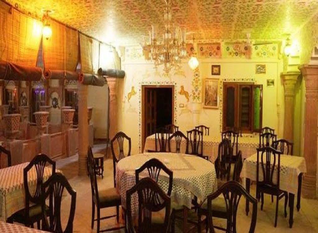 Hotel Suroth Mahal Luhāru מראה חיצוני תמונה